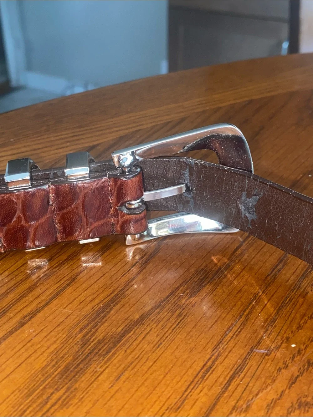 Crocodile Embossed Leather Belt Polished Silver Accents 34 Women’s Western Belt